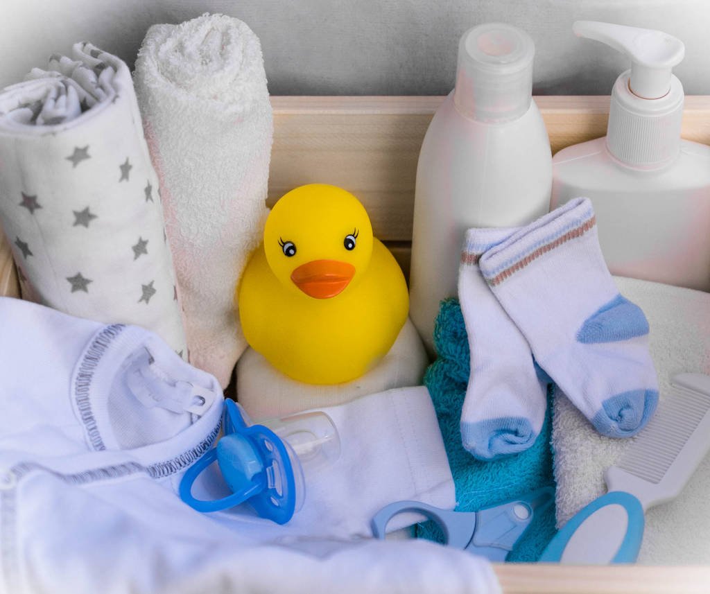 group of things for bathing baby