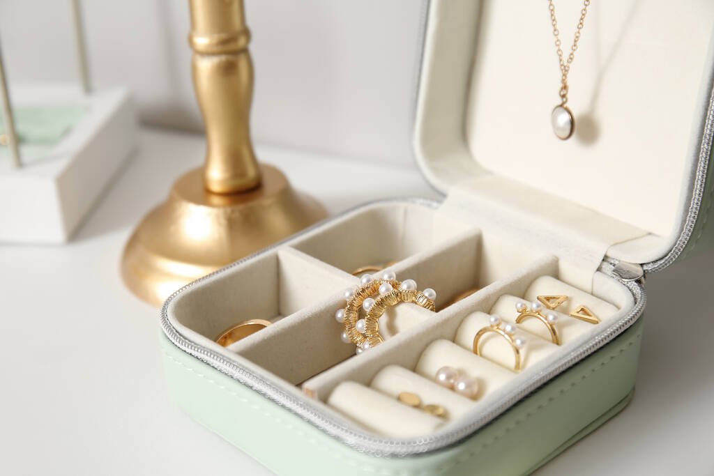 jewellery organiser